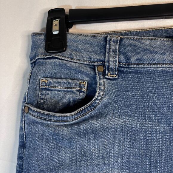 D Jeans Frayed Roll Cuff Light Wash Denim Blue Jeans Size Small - 4 - Picture 4 of 8